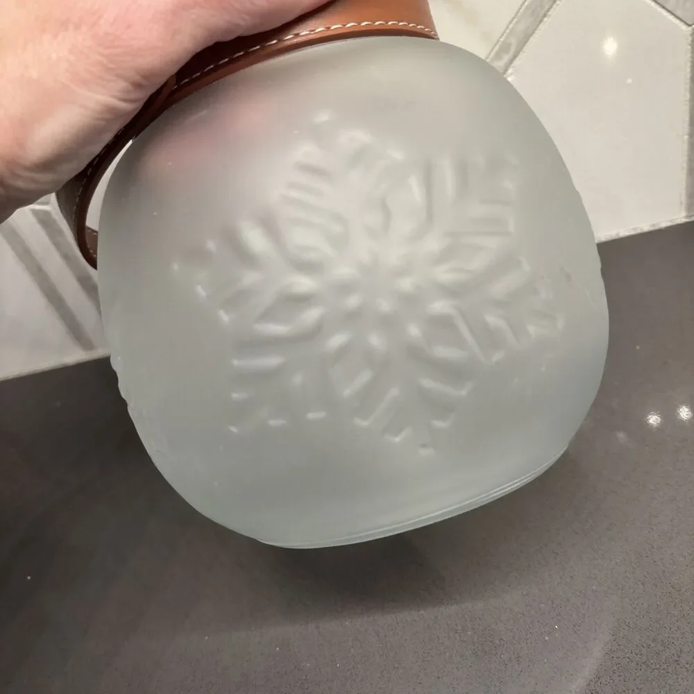 Unbranded this snowflake